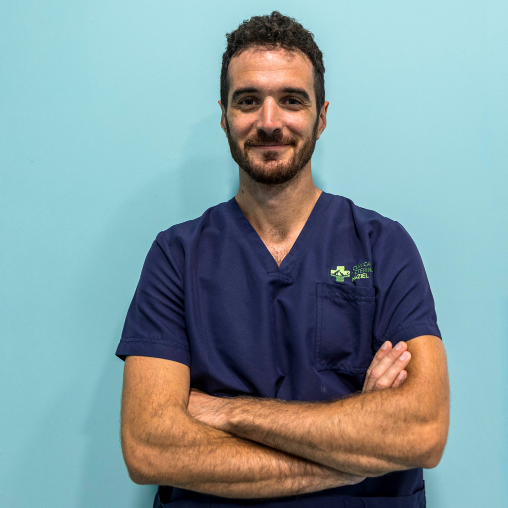 Il Dott. Gian Marco Arcabasso della Clinica Veterinaria Haziel