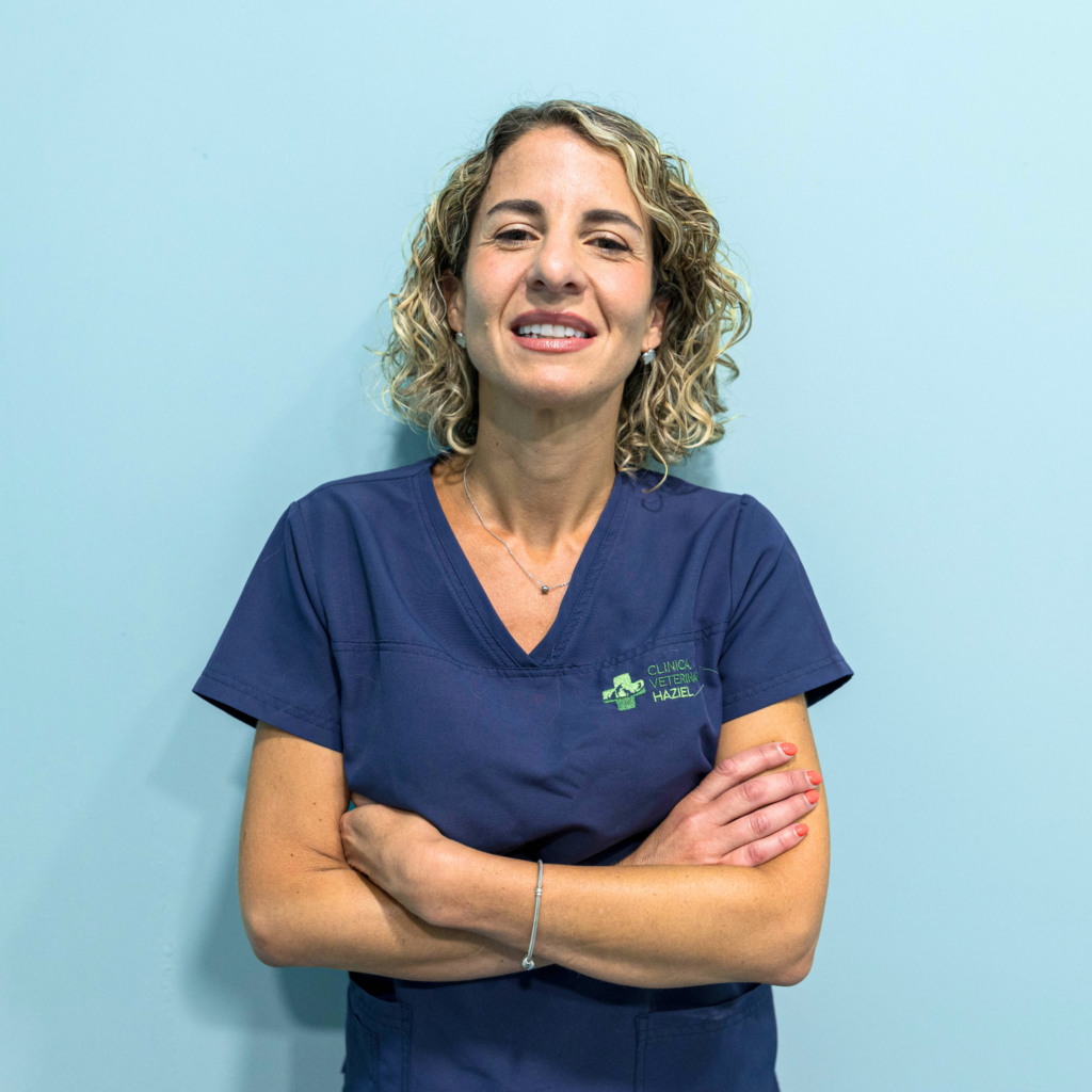 La Dott.ssa Maria Julia Crespo della Clinica Veterinaria Haziel