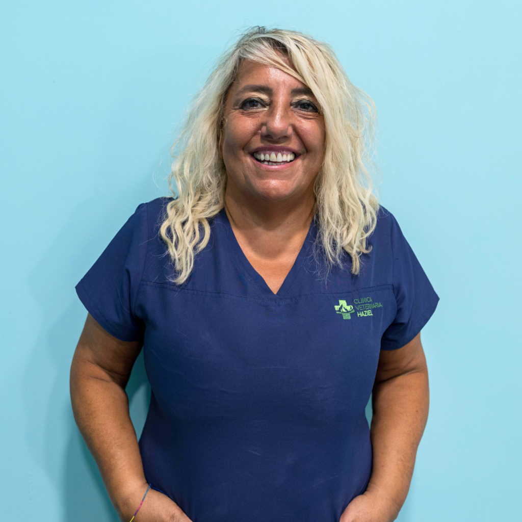 La Dott.ssa Valentina Bertola della Clinica Veterinaria Haziel